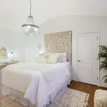 Holiday home Relax In Style Near The Heart Of Music *