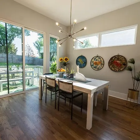 Getaway With Giant Rooftop 7min From Downtown Nashville