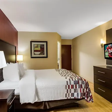 Red Roof - Music Motel 2*