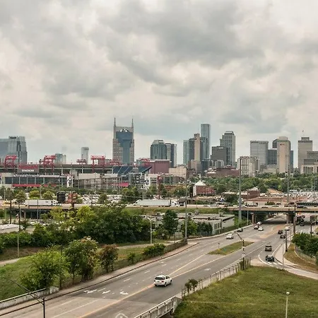 Holiday home Smart, Stylish Music - Concierge, Restaurants, Gym, Rooftop Patio, Parking Nashville