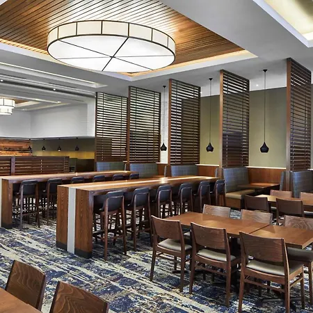 Hotel Embassy By Hilton Downtown Nashville