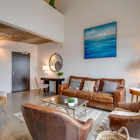 Two Story 2bd 2ba A Work Live *