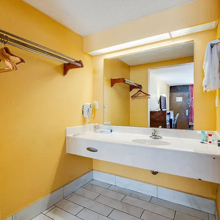 Hotel Days Bna St Thomas W Hosp