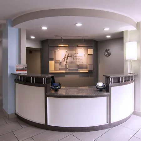 Express & Nashville-i-40 & I-24 Hotel 3*