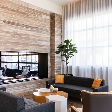 & Downtown - Broadway By Ihg Hotel Nashville