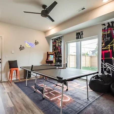Holiday home Rock N' Roll Huge Space & Games Nashville
