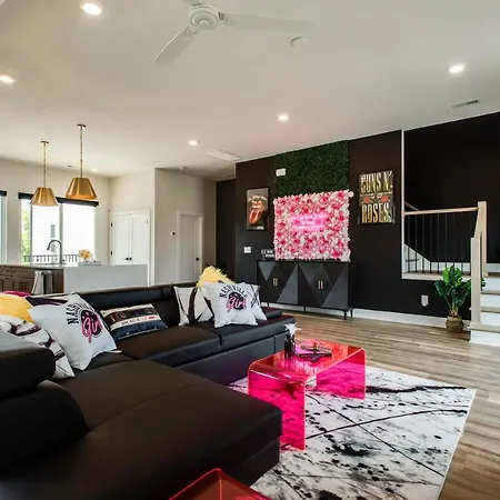 Holiday home Rock N' Roll Huge Space & Games Nashville