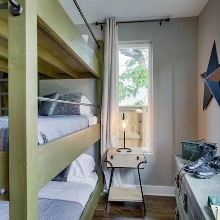 Nashvegas - 12 Beds Fast * Nashville