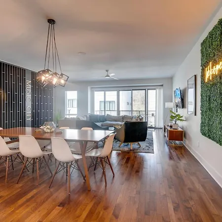 Downtown Luxury - 10 Beds & Free Parking * Nashville