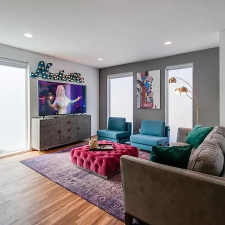 Dolly's Big House - 18 Beds Skydeck Views Holiday home Nashville