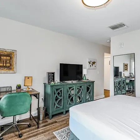 Apartment 1062 Riverfront *
