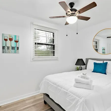 Lorna Leisure House - A Hotel 3*