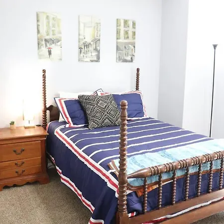 Apartment Log Close To Percy Preist Nashville