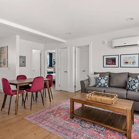 Kensington 2100-01 Holiday home *