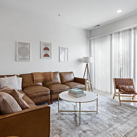 Apartment Trendy East Near Coffee Shops & Downtown *