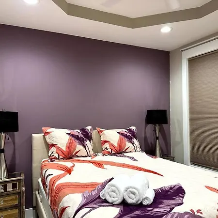 The Painted Muse I Stylish 3br With Rooftop Hot Tub In East Holiday home