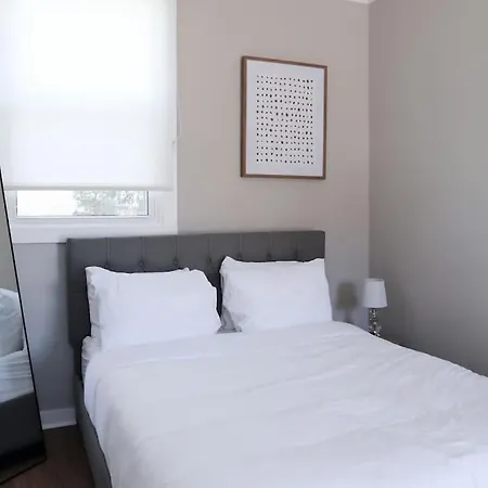Inn Bright 1 Bedroom 10 Mins To *