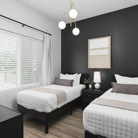 Modern Comfort Only 2 Mile To Downtown Broadway * Nashville