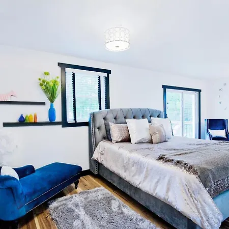 Serenity On Stockell Street Holiday home Nashville