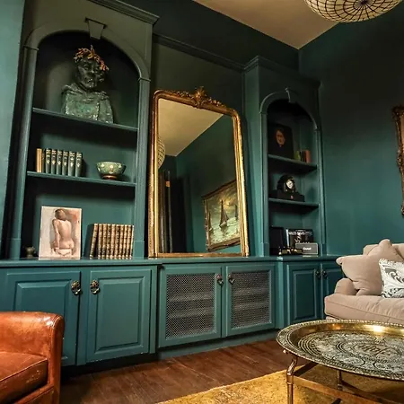 Henrie House I Luxury 4br Downtown Historic Gem With Library & Patio Nashville