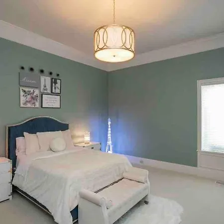 Supreme Luxury For Discerning Tastes Holiday home