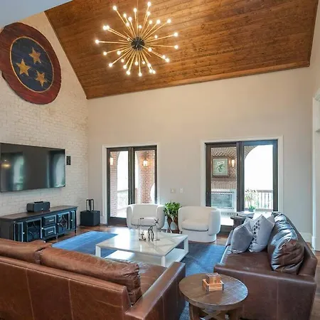 Supreme Luxury For Discerning Tastes Holiday home *