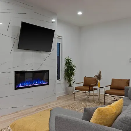 Apartment Huge Luxury Urban Oasis 5 Minutes To Downtown With Free Parking Nashville