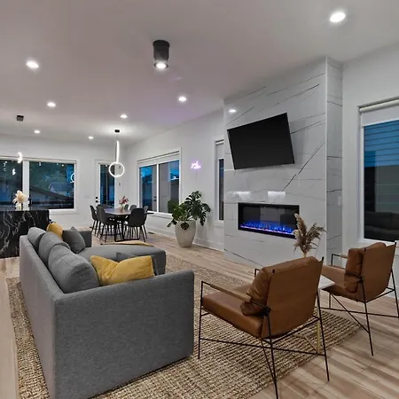 Huge Luxury Urban Oasis 5 Minutes To Downtown With Free Parking * Nashville