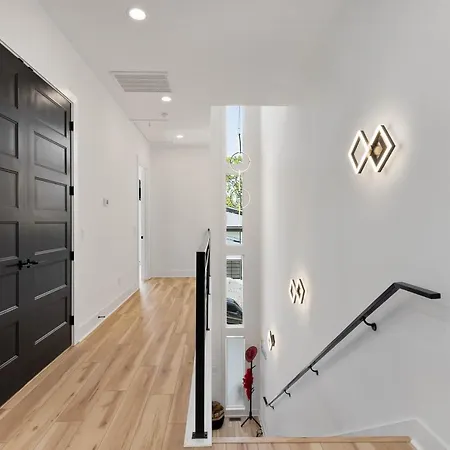 Huge Luxury Urban Oasis 5 Minutes To Downtown With Free Parking Nashville