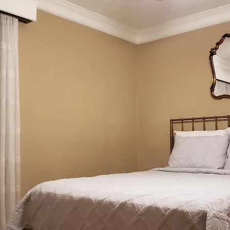 Apartment In Reach West End *