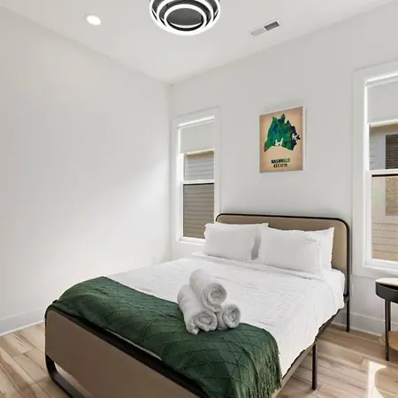Urban Oasis: Modern Luxury Near Downtown Nashville