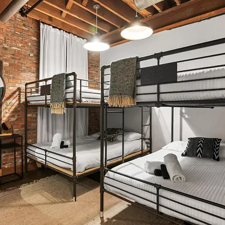 Holiday home One-of-a-kind! Roll Up Garage Door-pool, Speakeasy Nashville