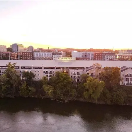 Apartment With Pool And Free Parking Walk Downtown & Germantown Nashville
