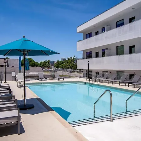 Chic Modern Pool, Patio, Parking Nashville