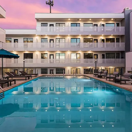 Unique With Pool, Patio, Parking Holiday home Nashville