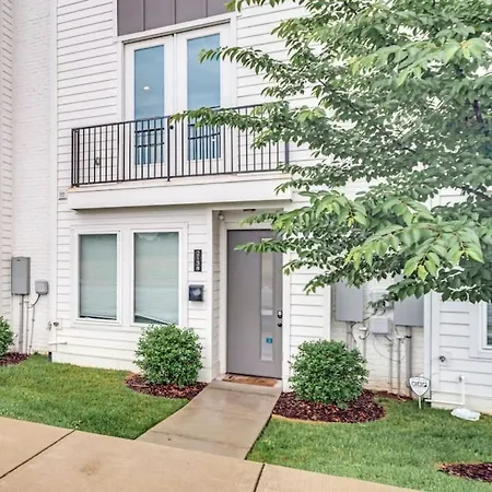 Diamond Retreat Townhome With Garage 3 Mi To Downtown * Nashville