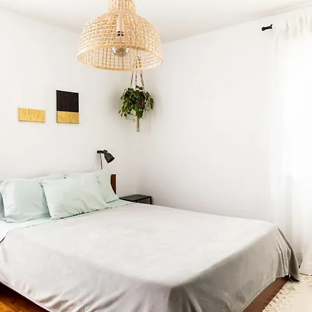 Holiday home Mid-century Modern Near Downtown With Free Parking *