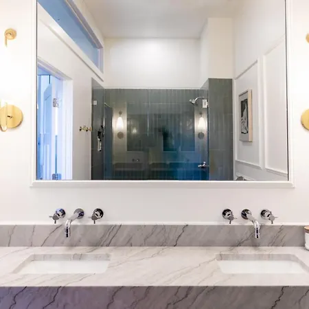 Luxury By Music Row Belmont Vanderbilt Free Parking Holiday home