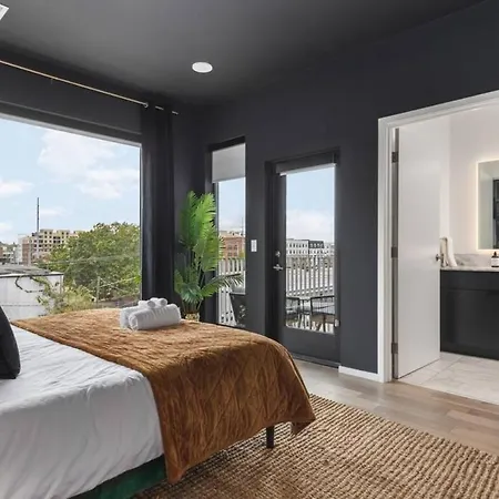Apartment Oasis On The River With Garage Walk To Downtown *