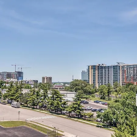 Chic Modern Pool, Patio, Parking * Nashville