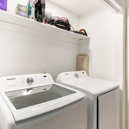 Spacious In A Quiet Neighborhood Holiday home Nashville