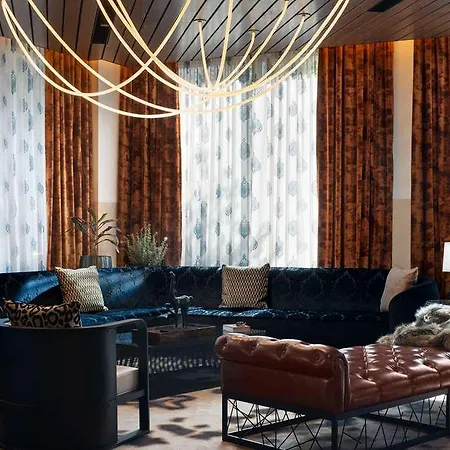 Fraye Curio Collection By Hilton