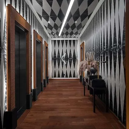 Fraye Curio Collection By Hilton Hotel *