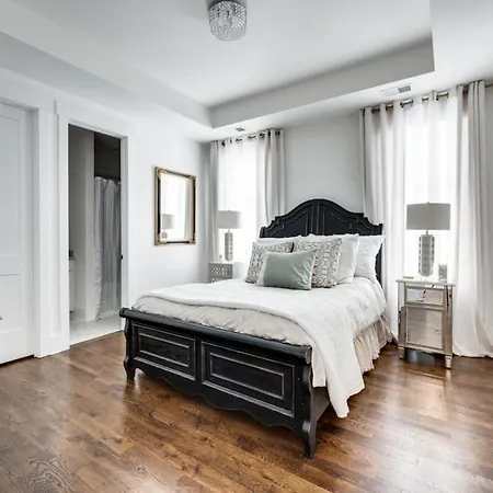 Elegant Spacious Furnished W Garage And Fenced Yard * Nashville