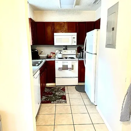 Apartment Lovely 2-bedroom W/balcony And Free Parking Nashville