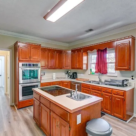 Spacious Antioch 15 Mi To Downtown Holiday home *