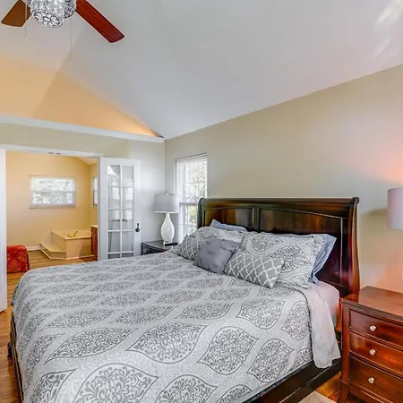 Holiday home Spacious Antioch 15 Mi To Downtown