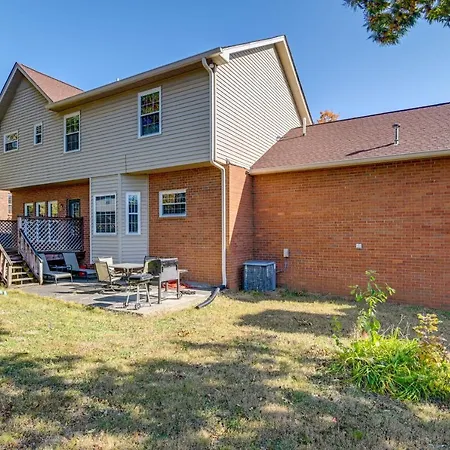 Holiday home Spacious Antioch 15 Mi To Downtown *