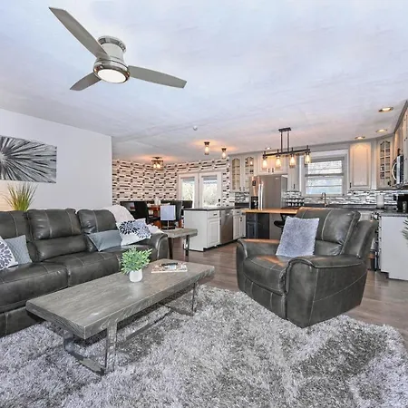 Music City Retreat Private Pool, Hot Tub, & Park Holiday home Nashville