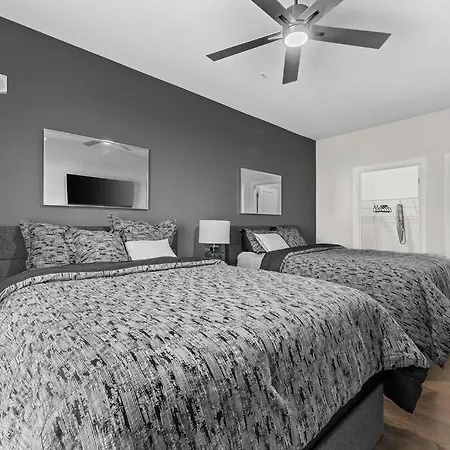The Platinum Penthouse The Gulch Apartment